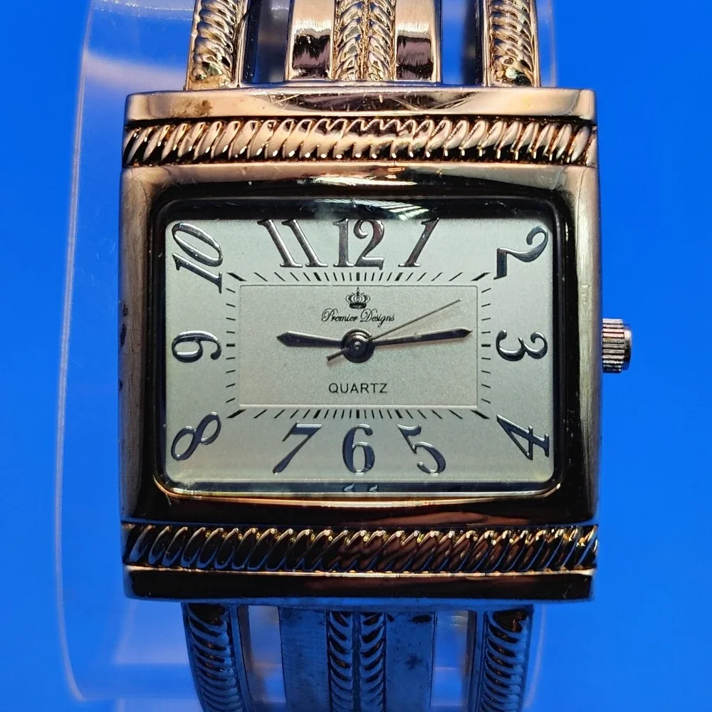 Vintage 1999 Premier Designs Bangle Cuff 37mm Women's Quartz Desinger Watch